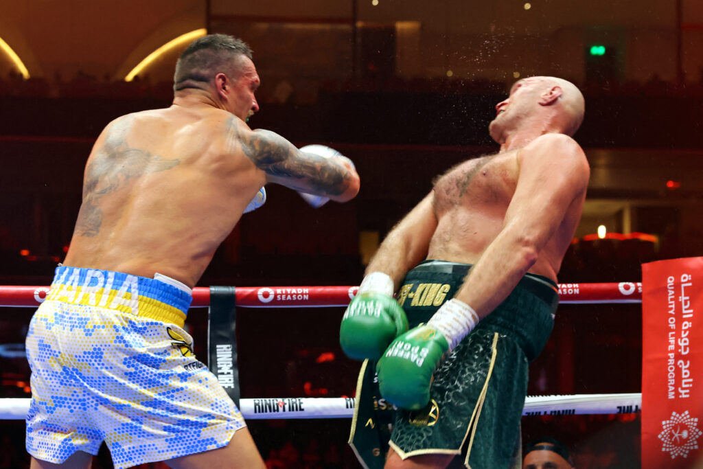 TOPSHOT-BOX-HEAVY-FURY-USYK-GBR-UKR-KSA