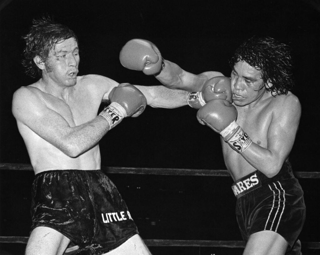 Danny Lopez v Ruben Olivares