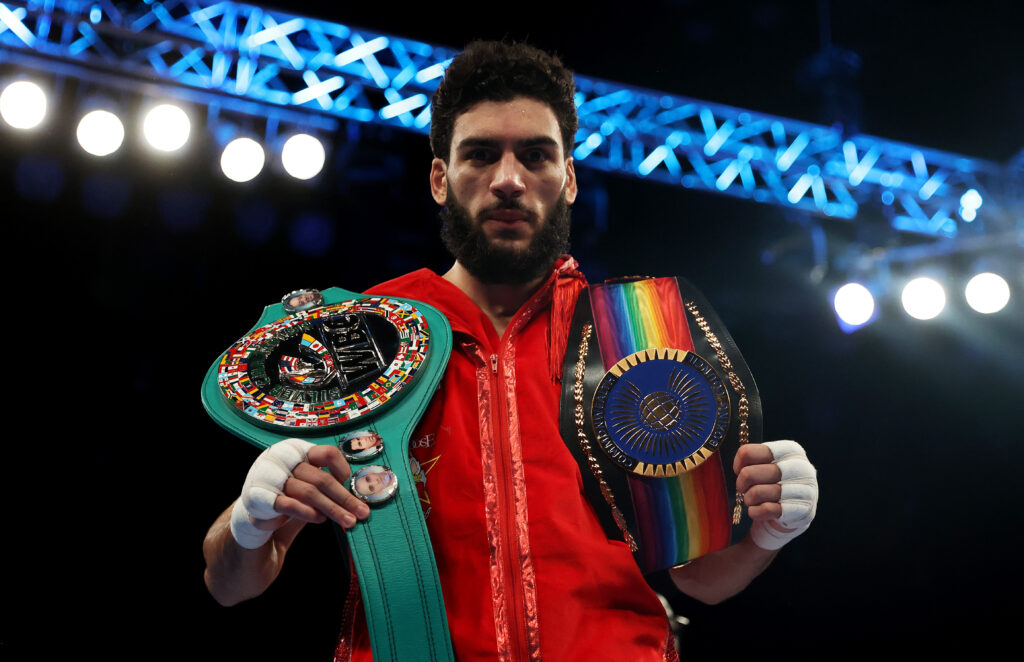 Boxing In London - Hamzah Sheeraz v  Liam Williams