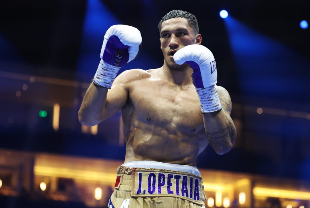 Artur Beterbiev v Dimitry Bivol: Riyadh Season - IV Crown Showdown
