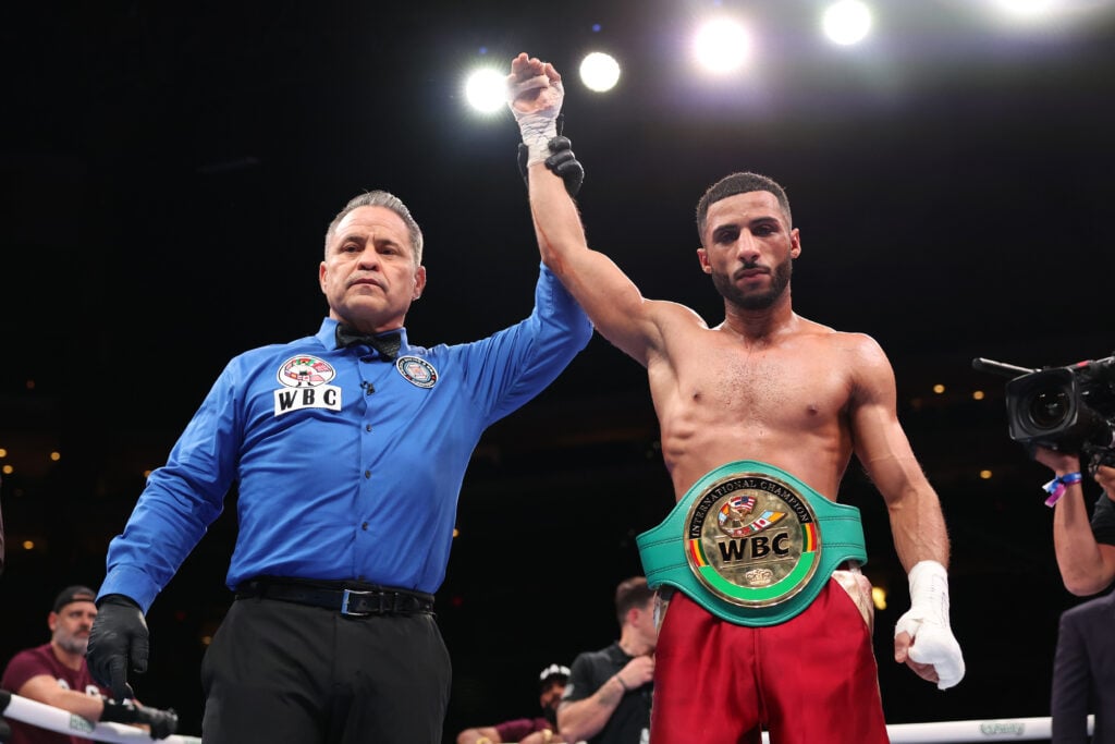 Jesse Rodriguez v Sunny Edwards