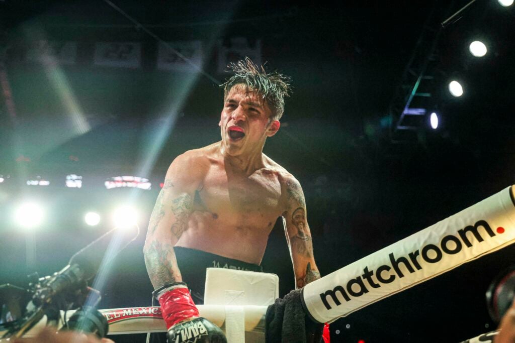 'Gallo' Estrada v Jesse 'Bam' RodrÌguez