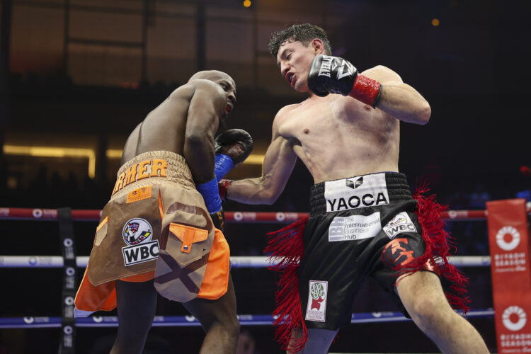 Photo by Cris Esqueda/Golden Boy/Getty Images