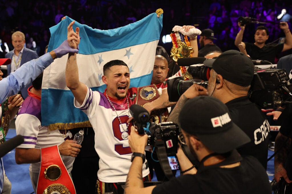 Teofimo Lopez Jr. v Jamaine Ortiz