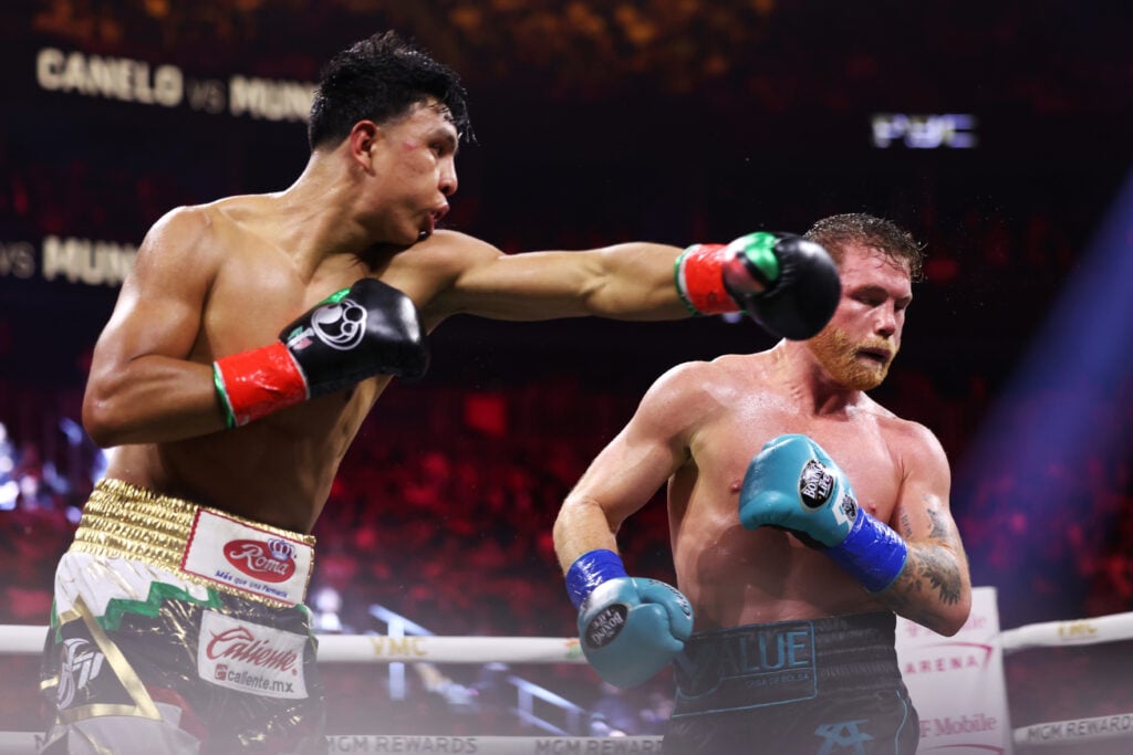 Canelo Alvarez v Jaime Munguia