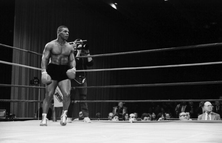 Photo by: The Ring Magazine via Getty Images