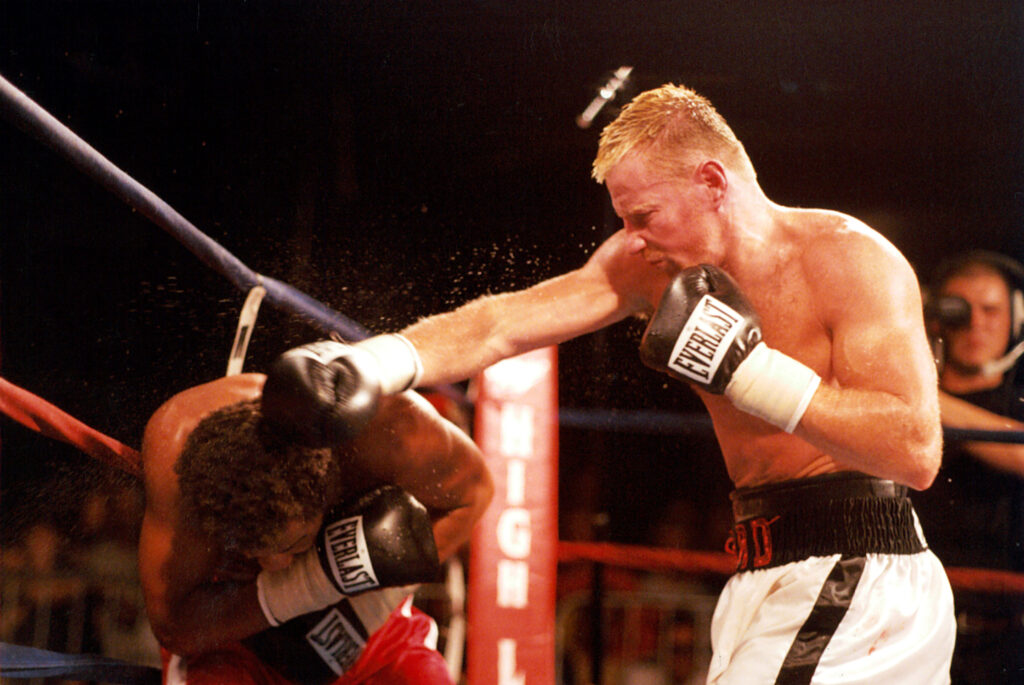 Mickey Ward v Emanuel Augustus