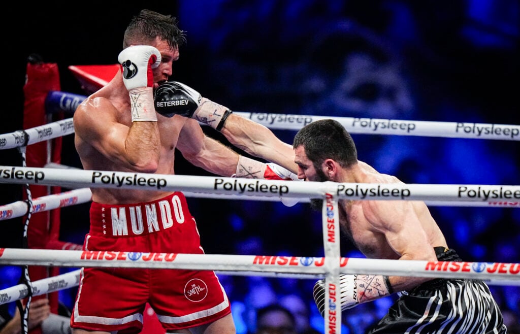 Artur Beterbiev v Callum Smith