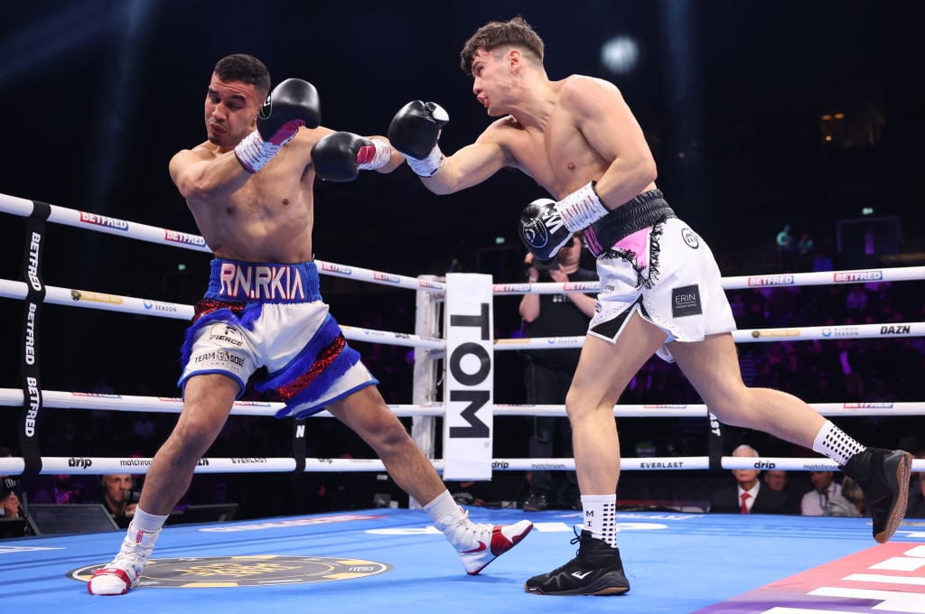 Jack Catterall fighting Arnold Barboza Jr