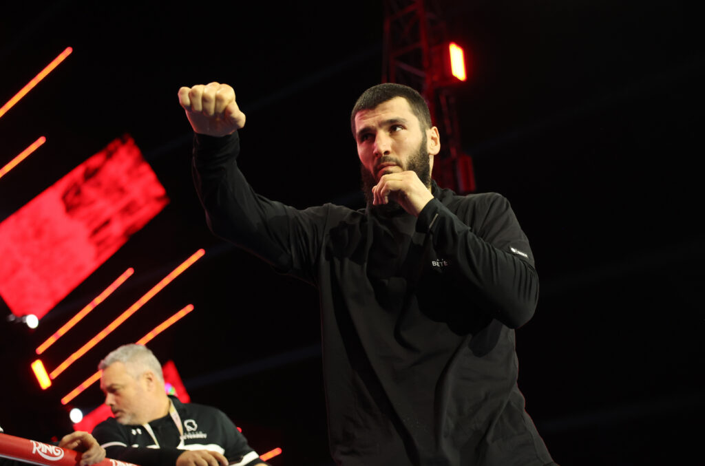 Beterbiev v Bivol 2: The Last Crescendo - Workouts
