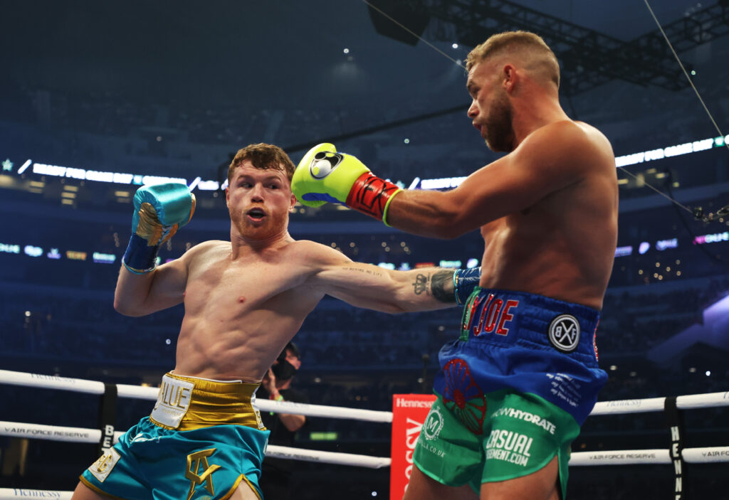 Canelo Alvarez v Billy Joe Saunders