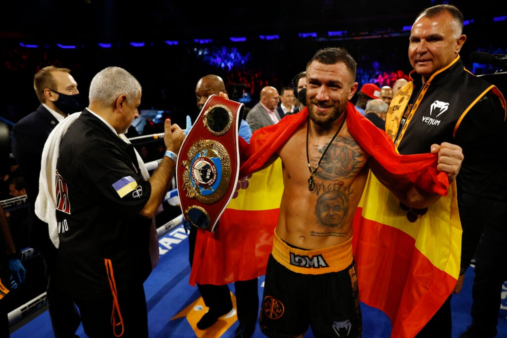 Vasiliy Lomachenko v Richard Commey