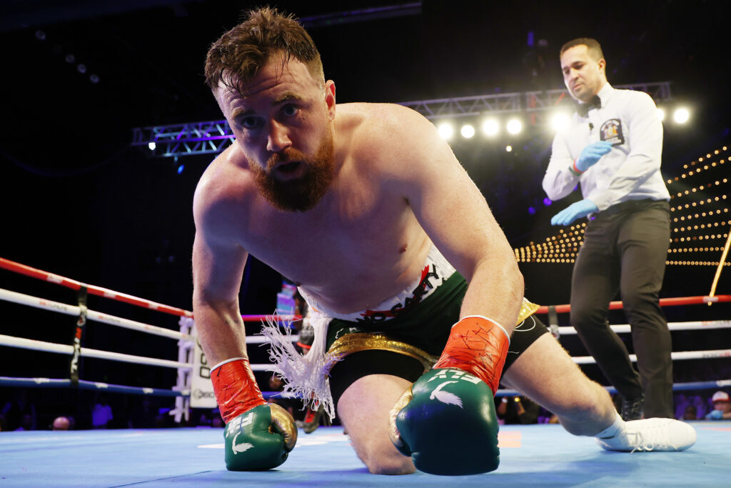 Callum Walsh v Dean Sutherland