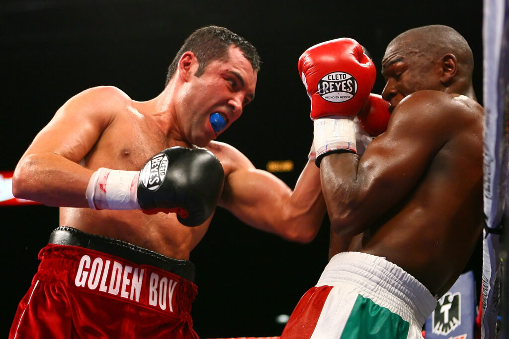 Oscar De La Hoya v Floyd Mayweather Jr.
