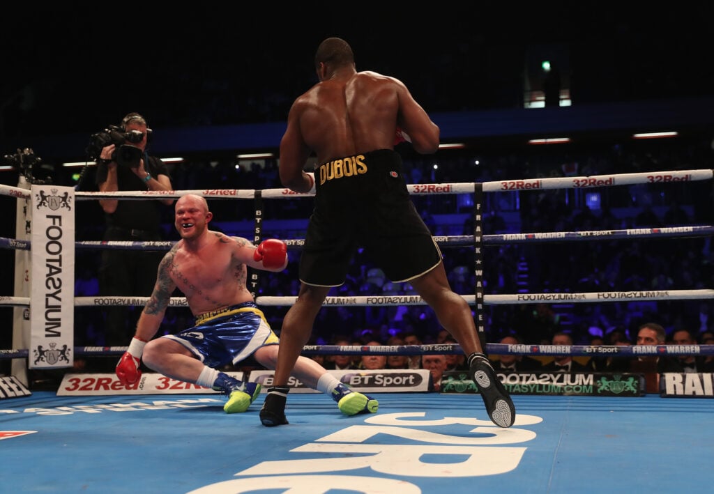 Daniel Dubois drops Dorian Darch