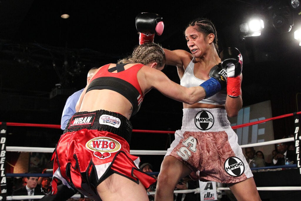 Amanda Serrano boxing