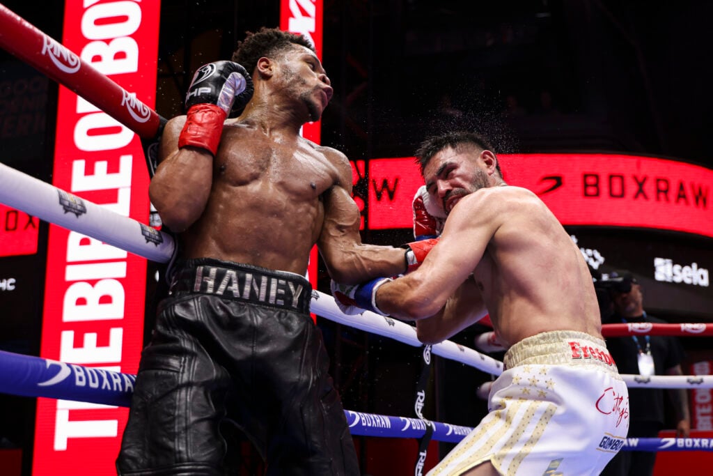 Devin Haney vs Jose Ramirez