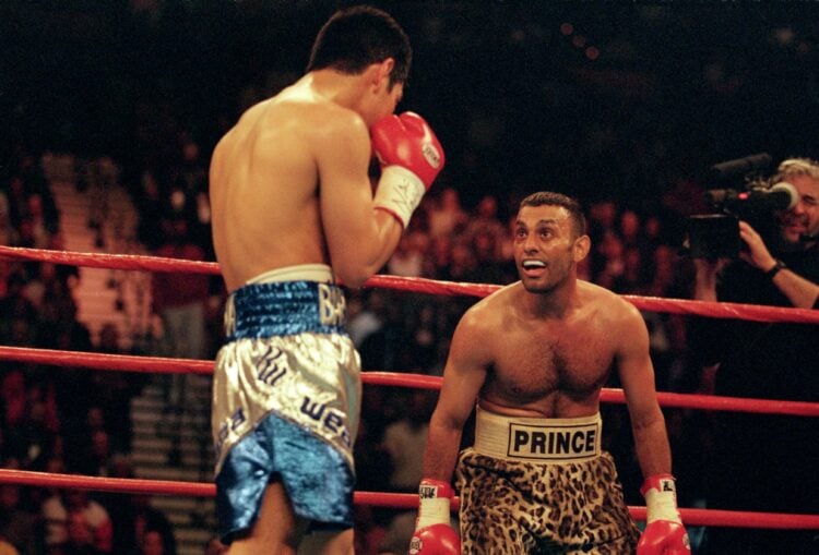 7 Apr 2001:  Prince Naseem Hamed taunts his apponent Marco Antonio Barrere during the fight at the MGM Grand Hotel & Casino in Las Vegas, Nevad...