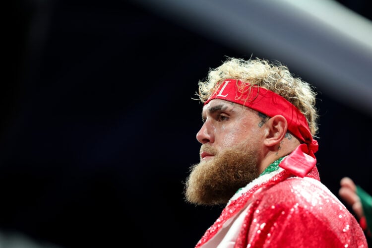Photo by Cris Esqueda/Golden Boy/Getty Images