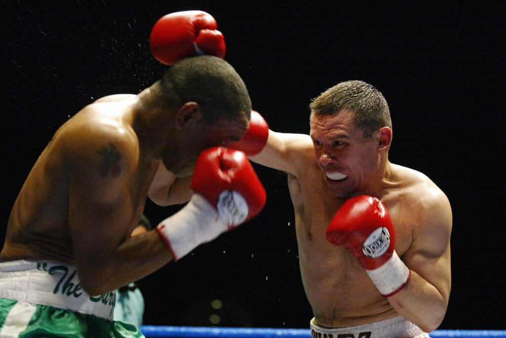 The Mexican ex-champion Julio Cesar Chav