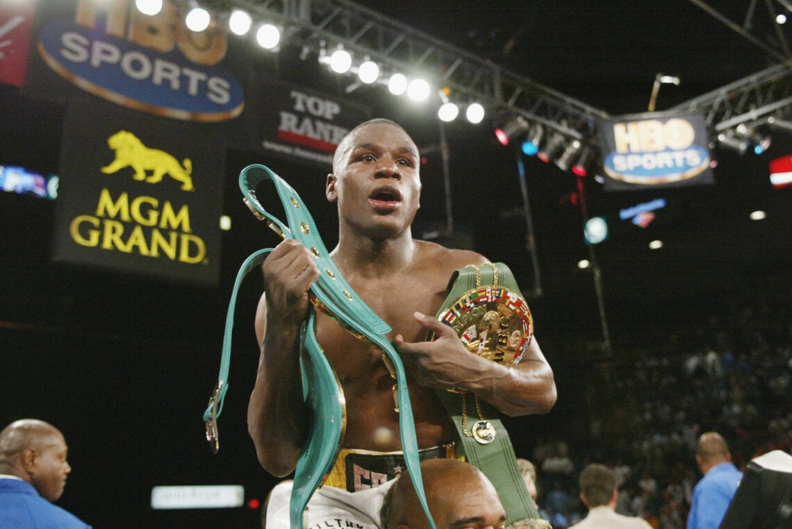 20 Apr 2002 : Floyd Mayweather celebrates his victory after the WBC Lightweight Championship fight against Jose Luis Castillo at the MGM Grand Gard...