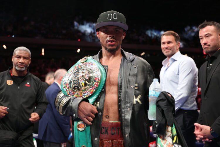 Photo by Cris Esqueda/Golden Boy/Getty Images