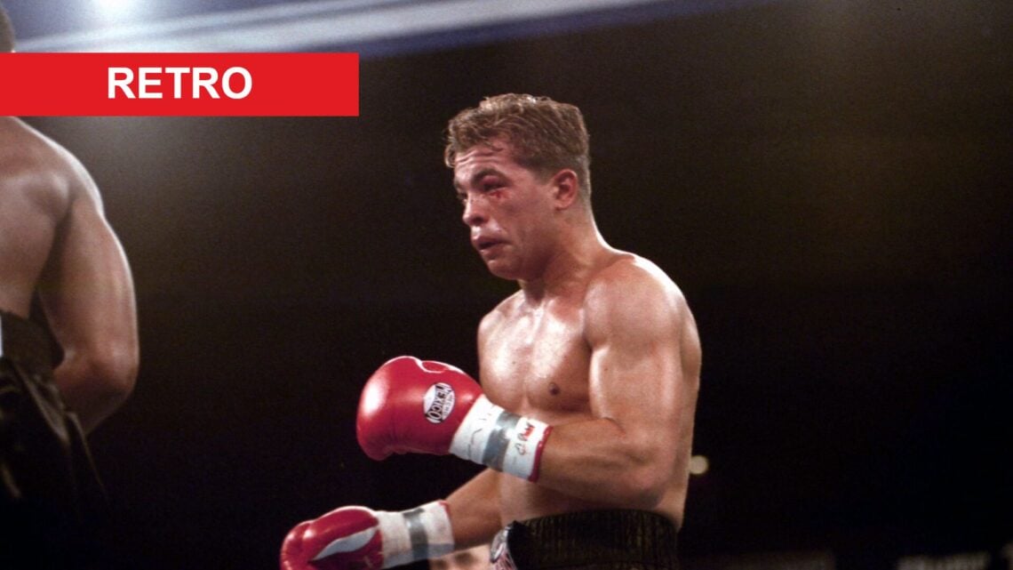 Arturo Gatti during his fight with Ivan Robinson with retro label