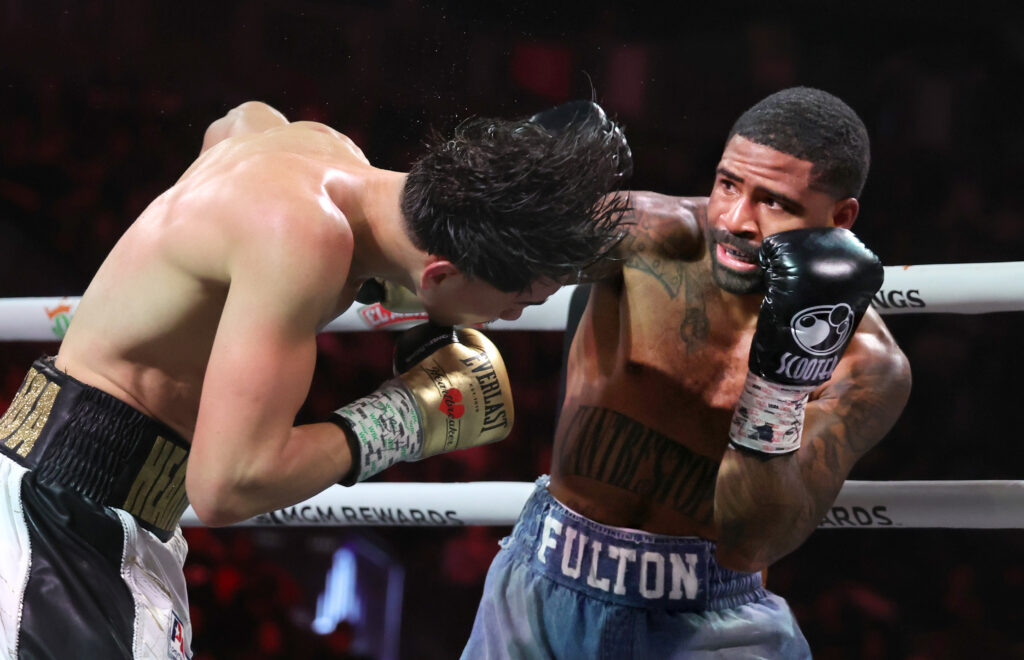 Stephen Fulton boxing Brandon Figueroa