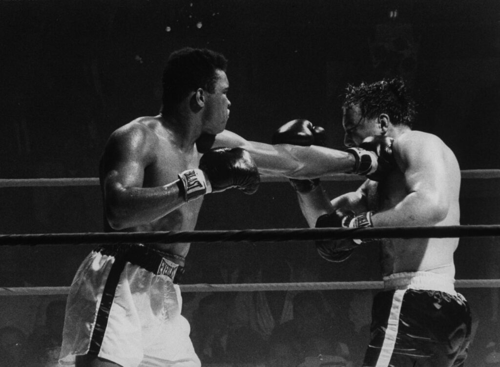 Muhammad Ali boxing George Chuvalo