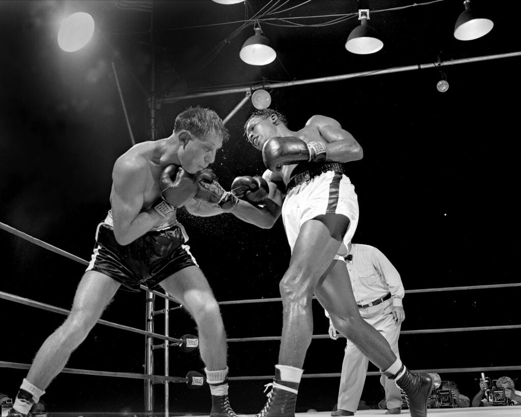 Sugar Ray Robinson boxing Charley Fusari
